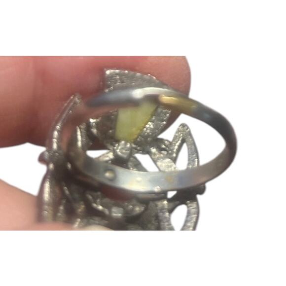 Vintage Celtic Carnelian and Agate Ring with Adjustable Shank Size 7 - Picture 5 of 6